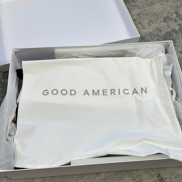 NIB Good American Black Patent Croc Leather Boots Square Toe Ankle Booties Sz 9 - Picture 7 of 13